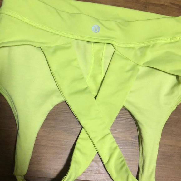 Lululemon Sports Bra - Picture 4 of 4